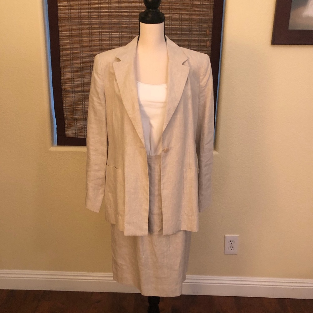 Brook Brothers Ladies Linen Suit - Taupe